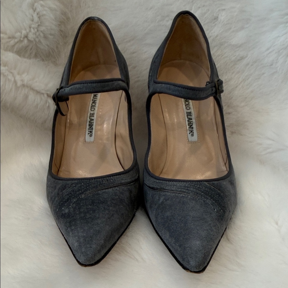 Manolo Blahnik Charcoal Mary Jane Heels 6.5 beautiful!!